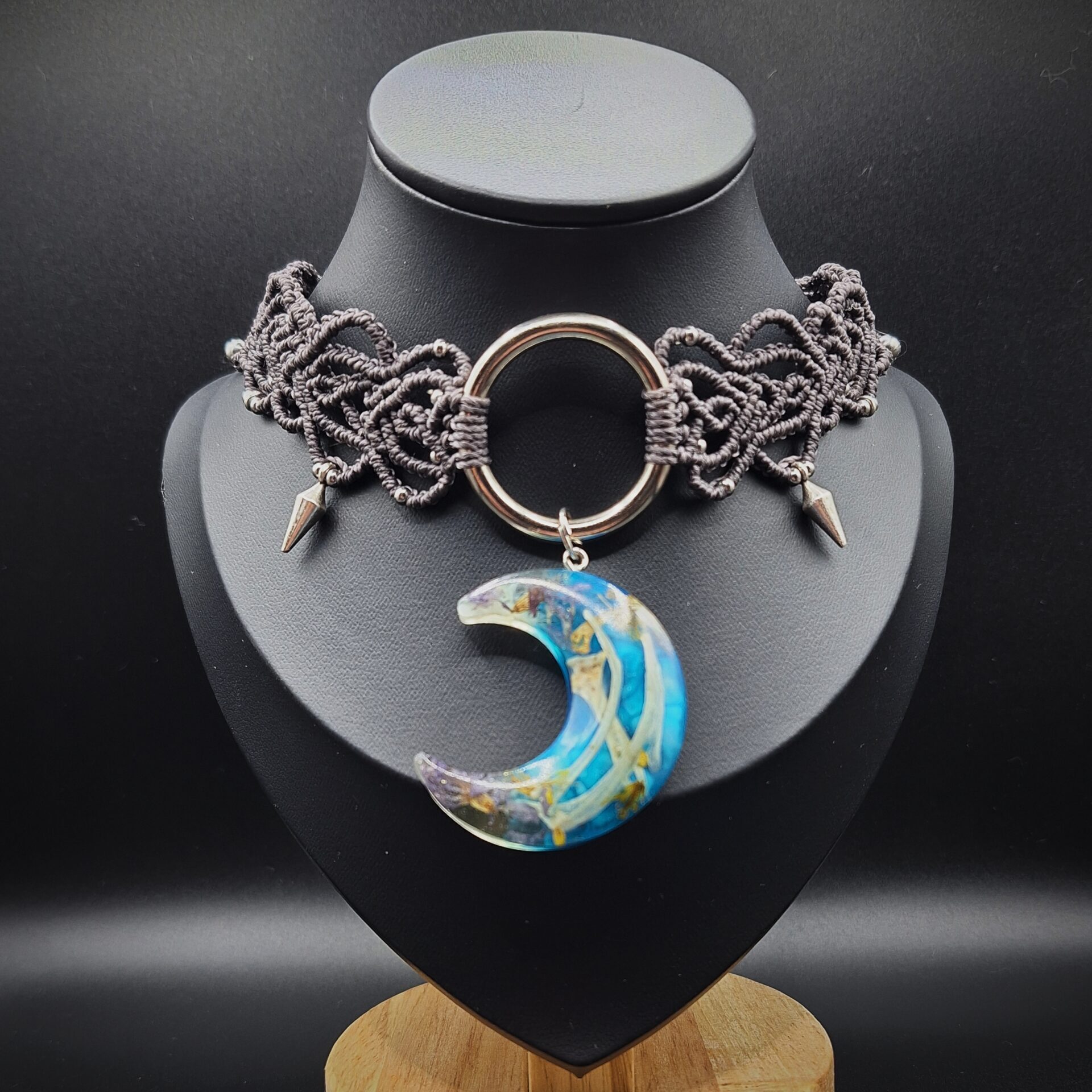 Choker Lune Bleue avec Os