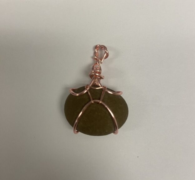 Collier stressé rose doré